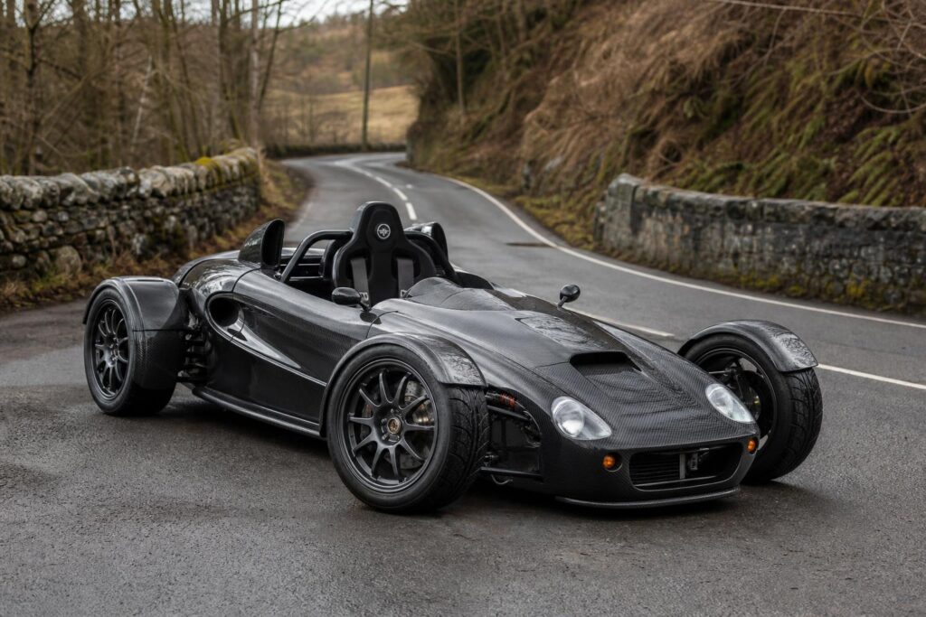 Középen ülős, szénszálas Lotus Elise-restomod az Analogue Automotive VHPK alapján