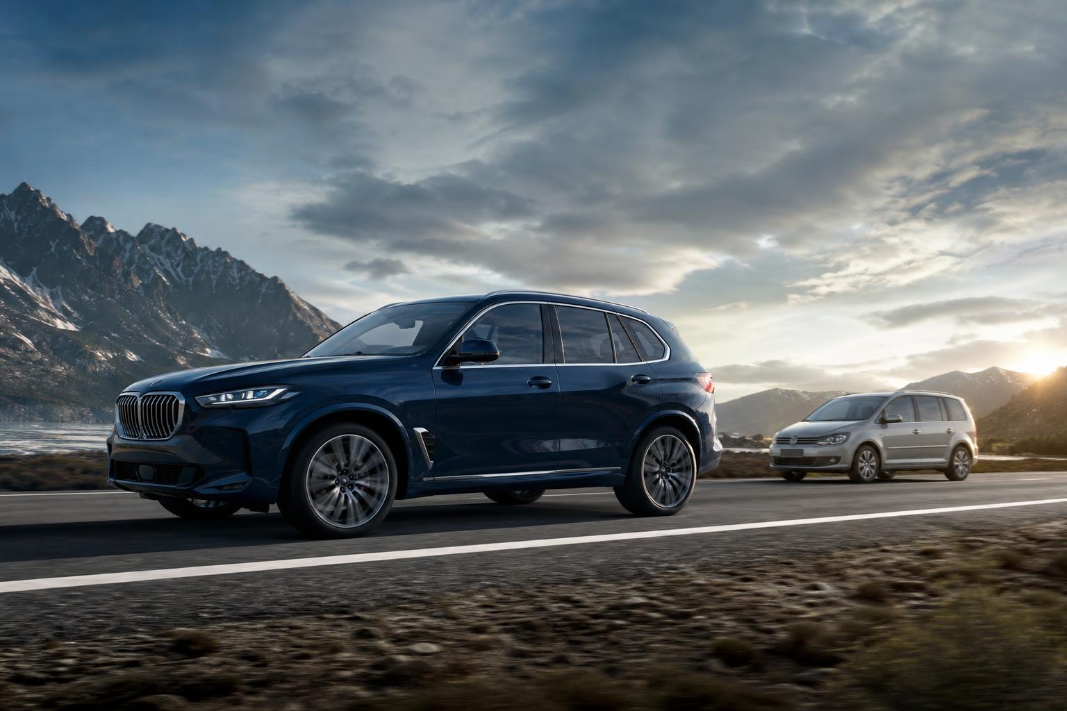 A BMW X7 fölé szánt új SUV és a kifutó kompakt egyterű kontrasztja