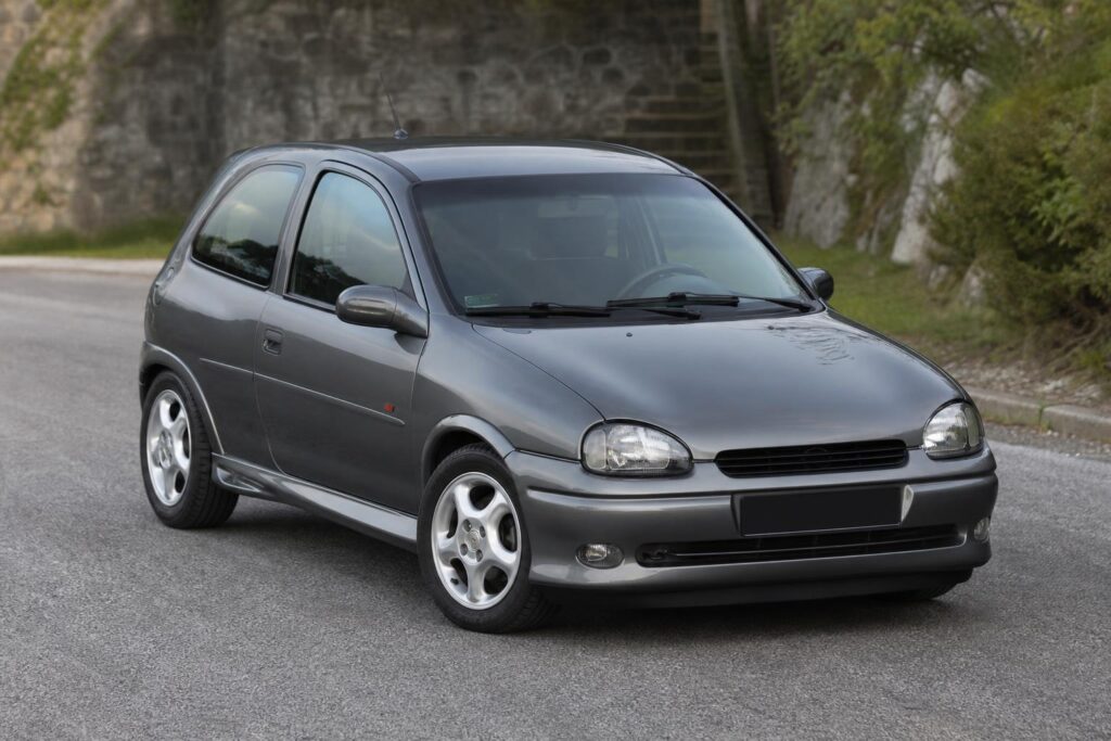 1995-ös Opel Corsa B GSi füstszürke metál fényezéssel